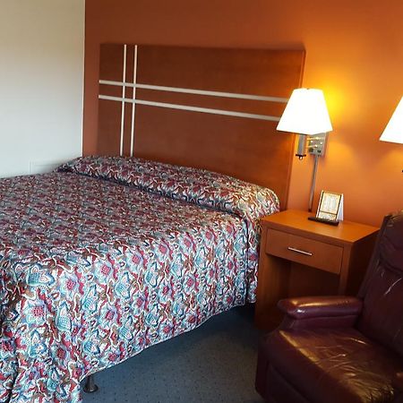 Travelers Lodge Marshall エクステリア 写真